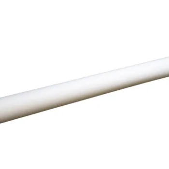 Flizelina do haftu EMBPRO 4070 biała – zwinięta rolka materiału.